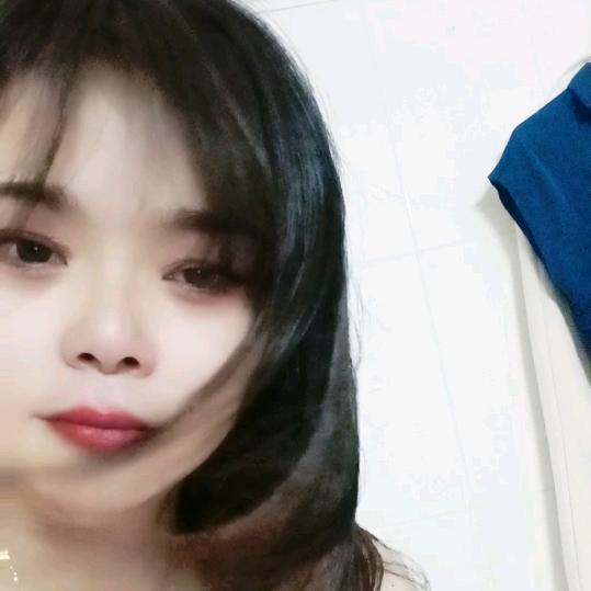 刘英