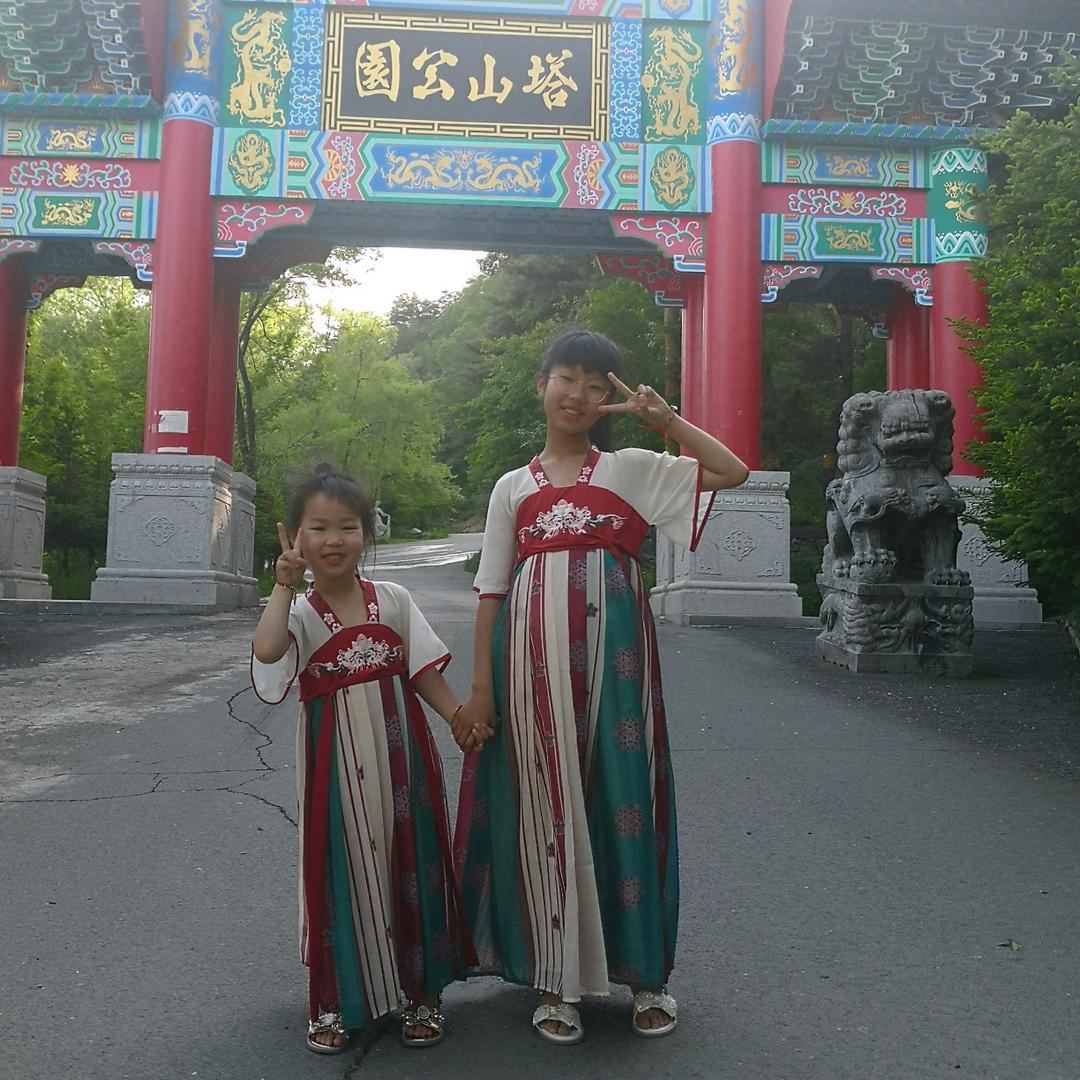 龙姐姐and凤妹妹