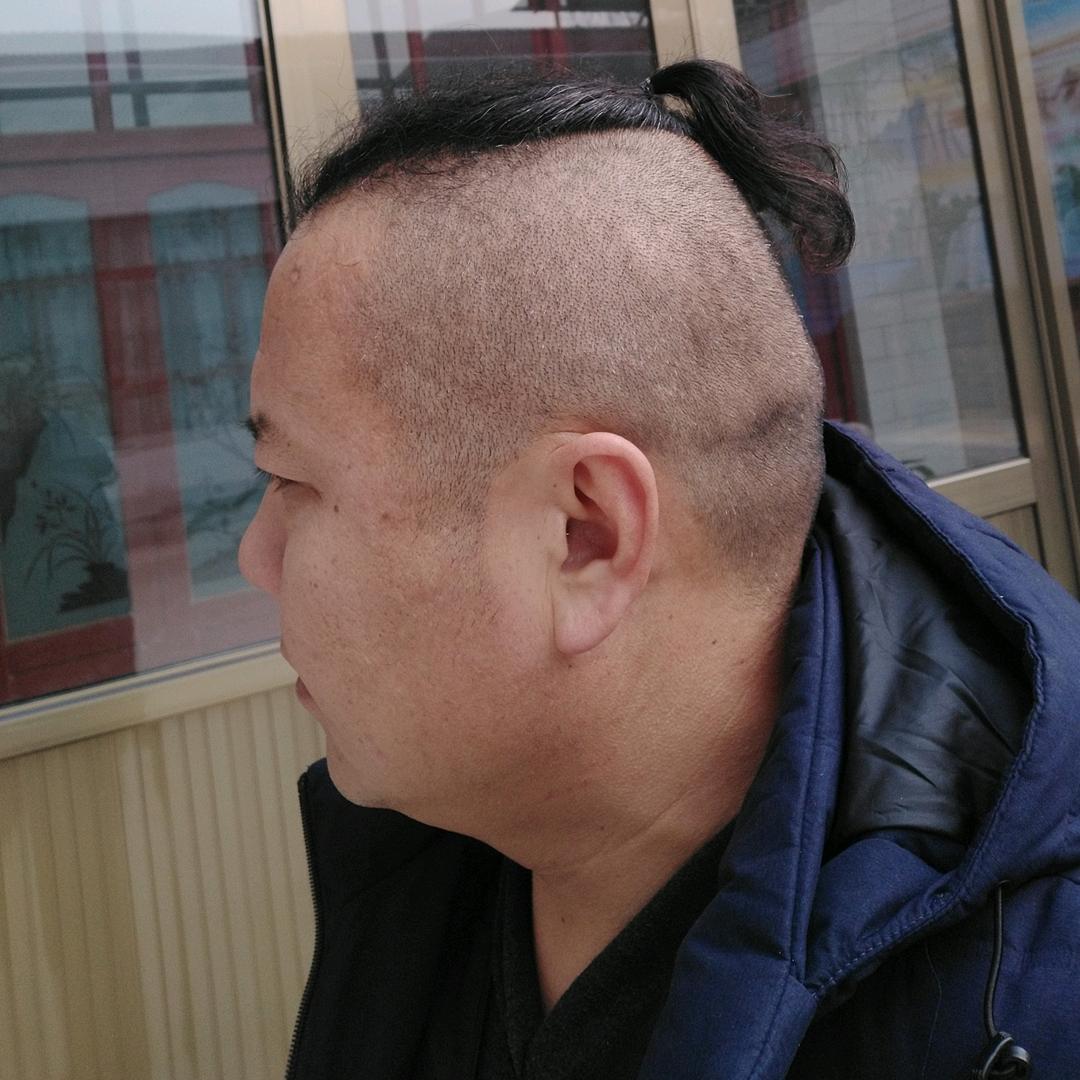 辫子哥（五曹摇滚炒鸡）