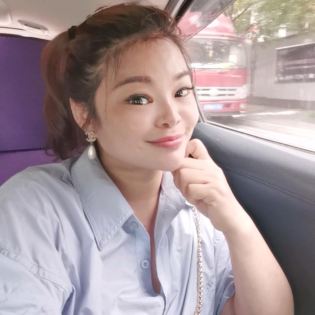袁万万