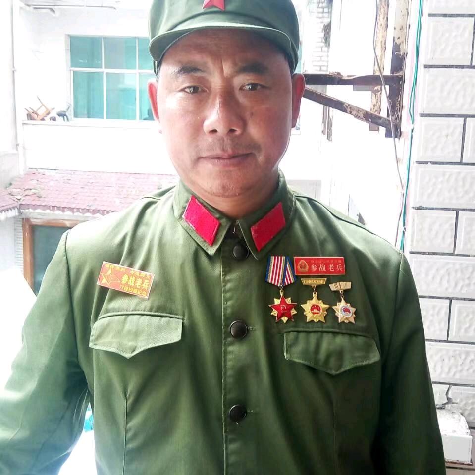 徐金，国防卫士