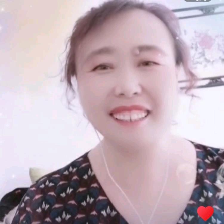 思思姐🎤18：38开播