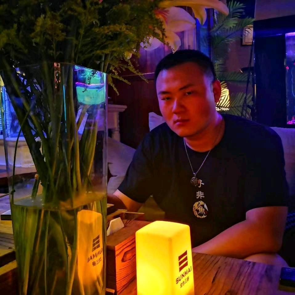 腰包里的椰子喵