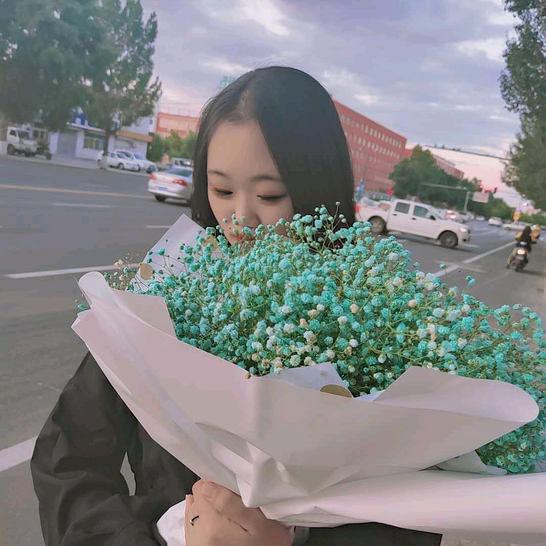 思妩🍀