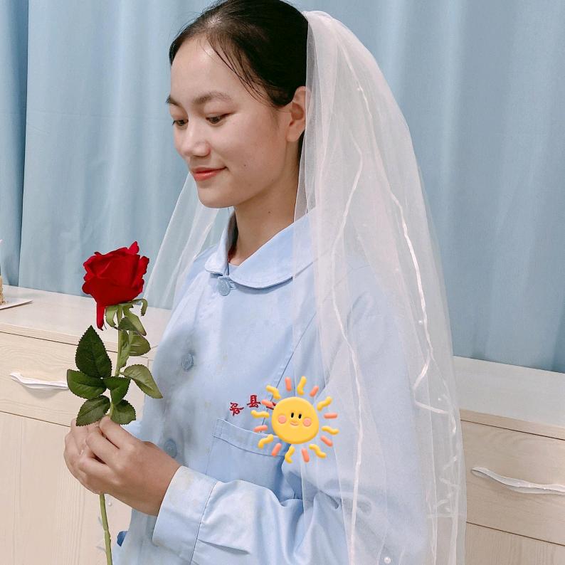 努力的杨姑娘👼