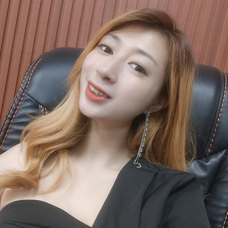 喜欢萌宝的女帝陛下头像