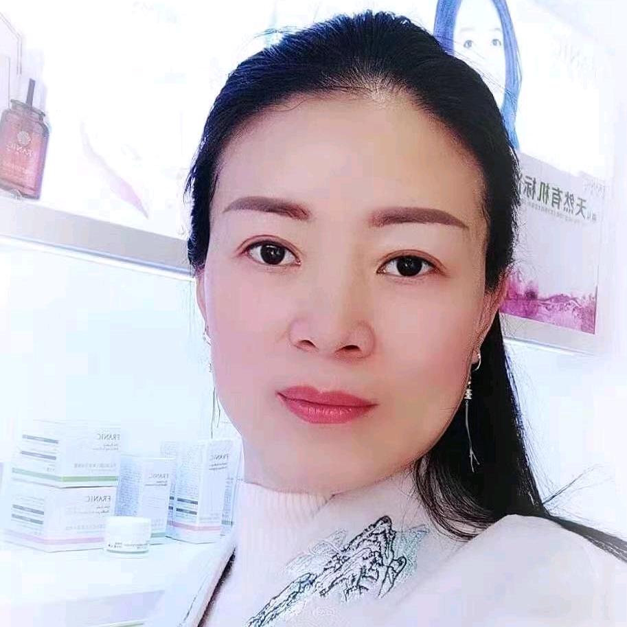 郧西县意美名妆店