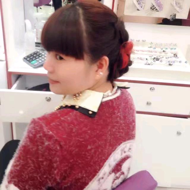 回眸一笑百媚生