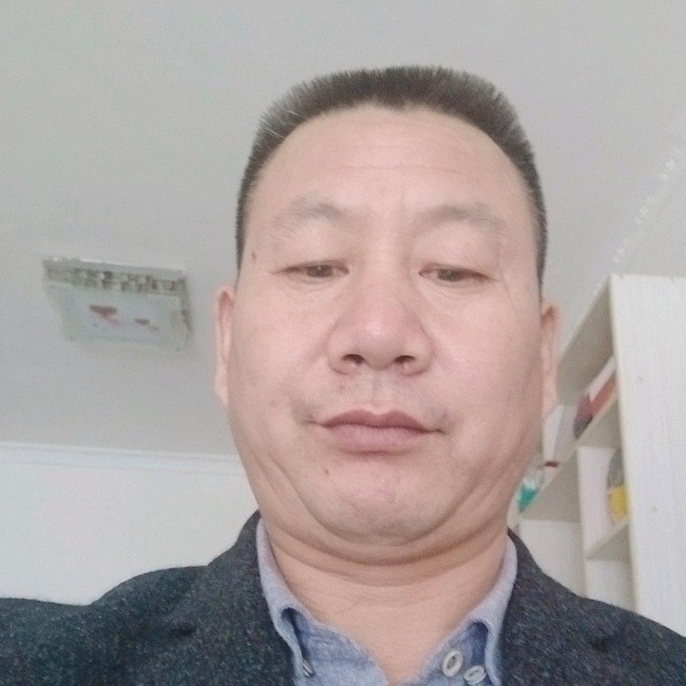 卢百万专业土黄牛养殖