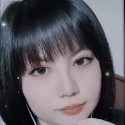 莉莉