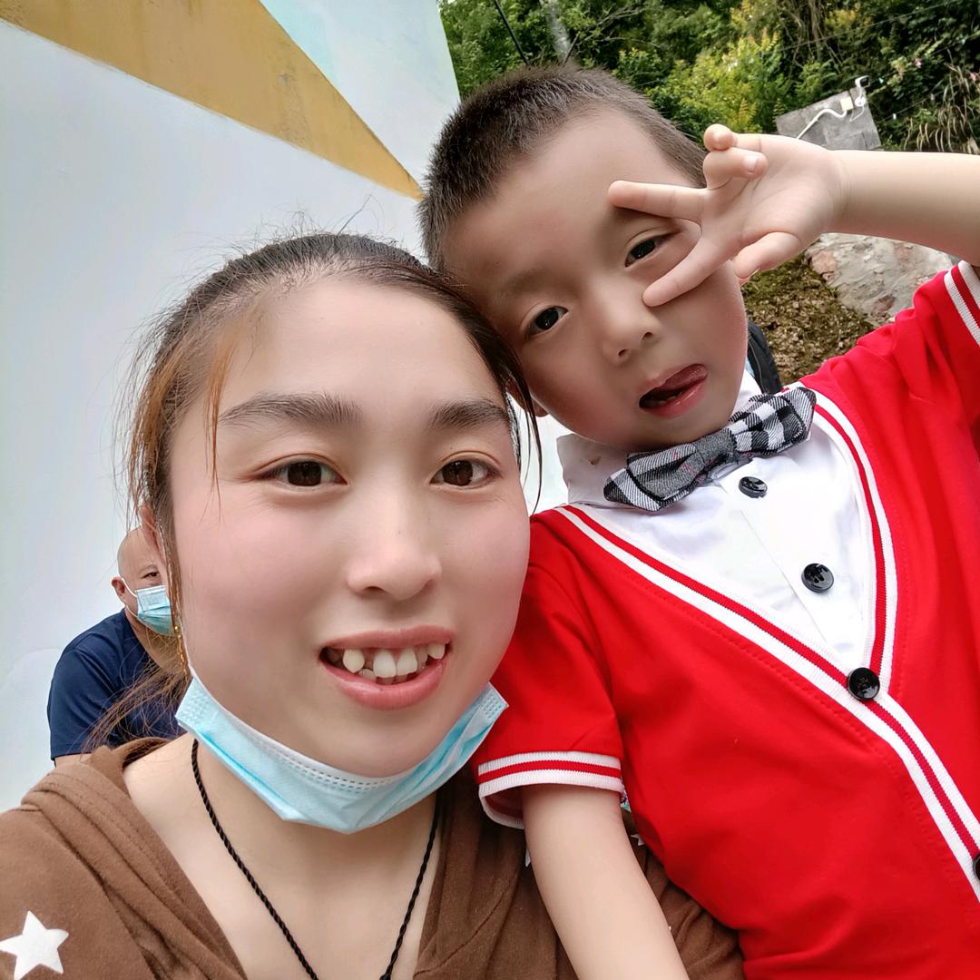 佘小凤