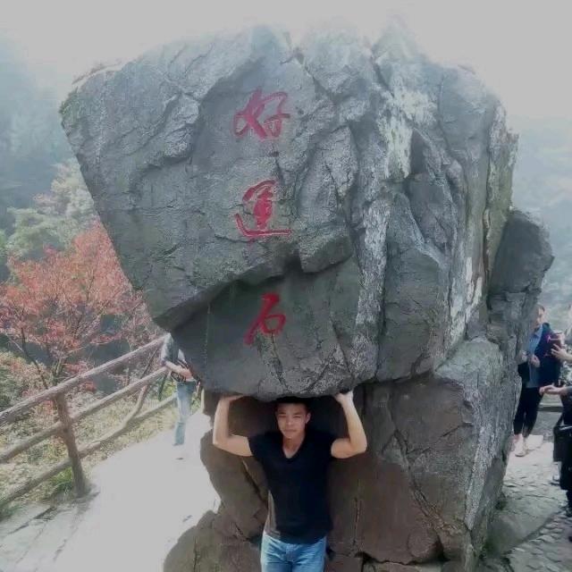 谢金龙
