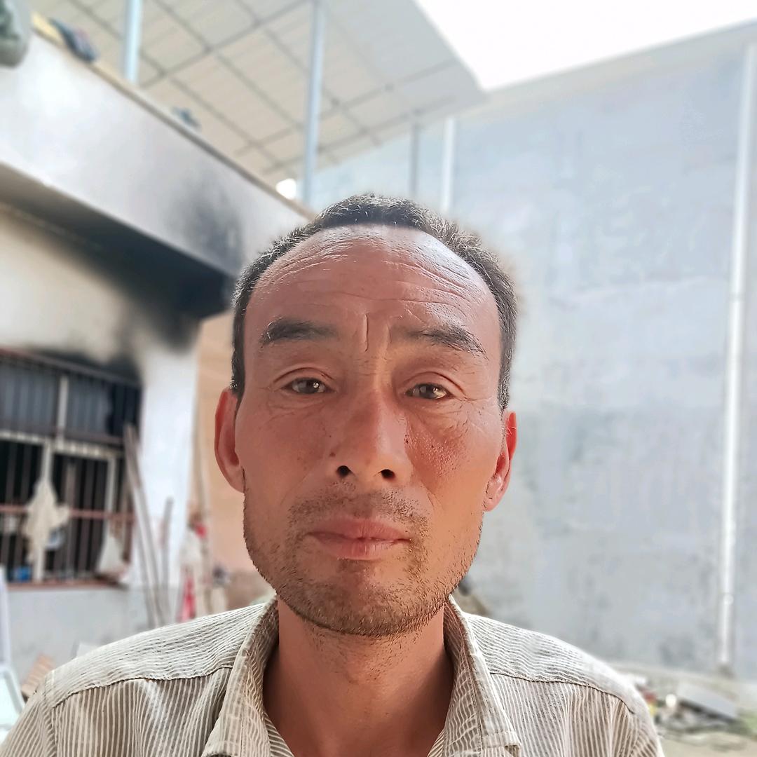 袁小伟