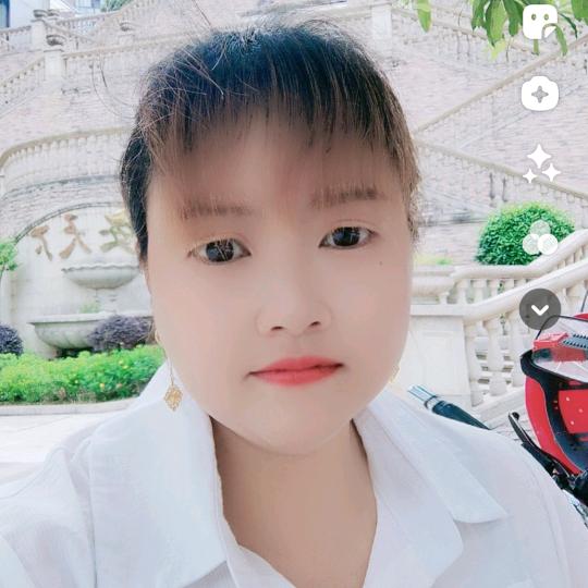 正安七鑫房产何柳玉