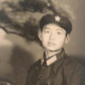 小香槟(我是一个快乐的货车司机)