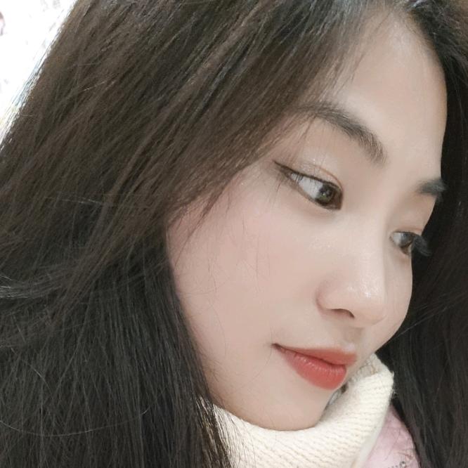 倩。