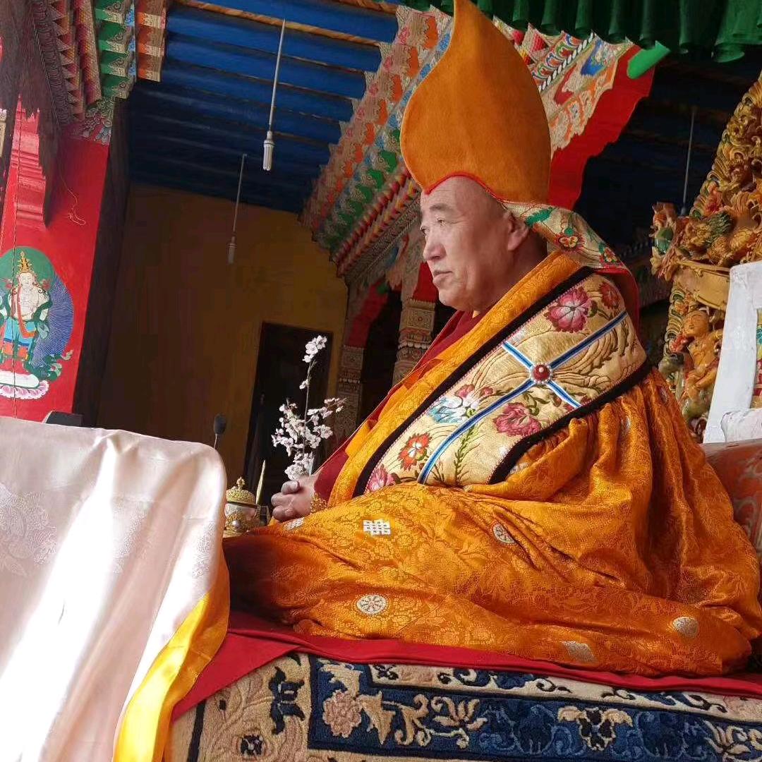 👇འཛུམ🐍ཆུང👆