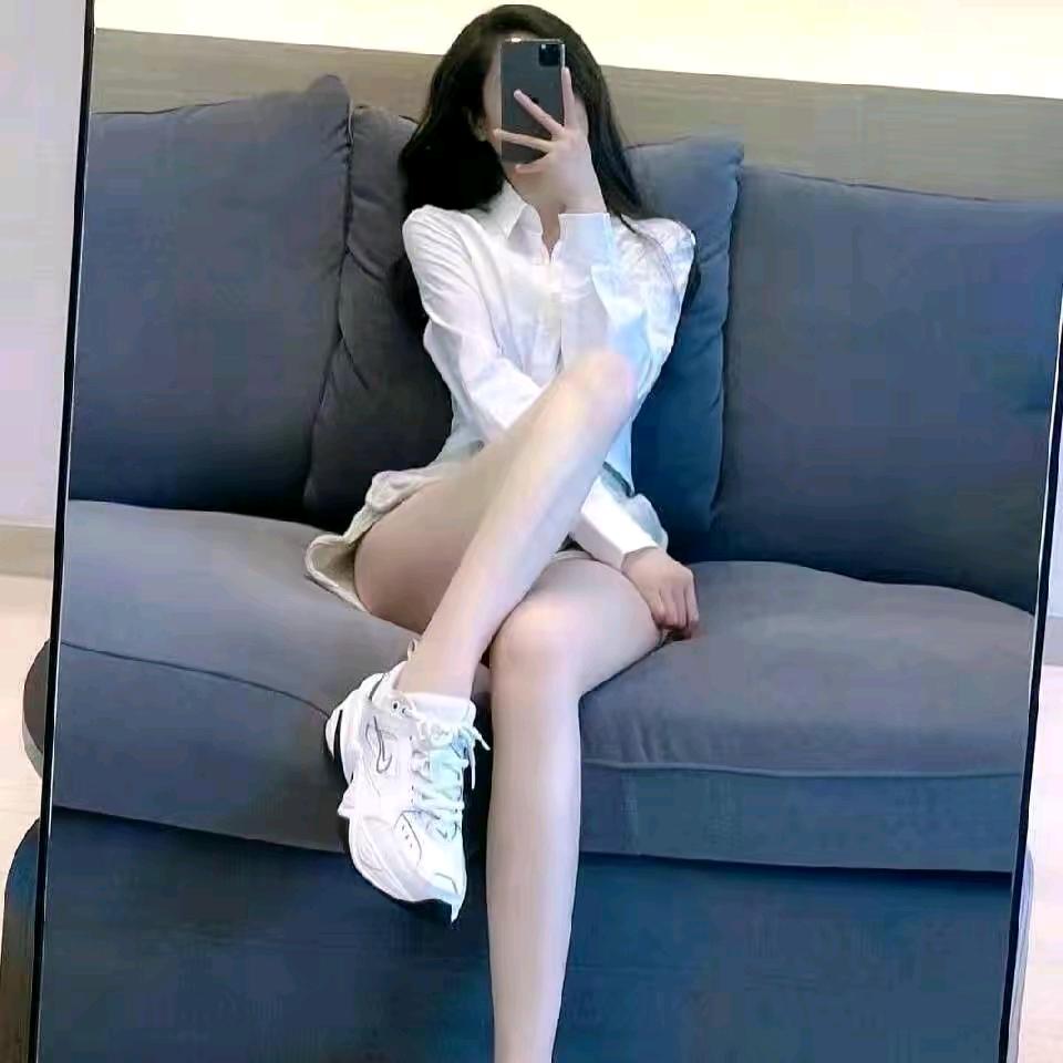 李云，