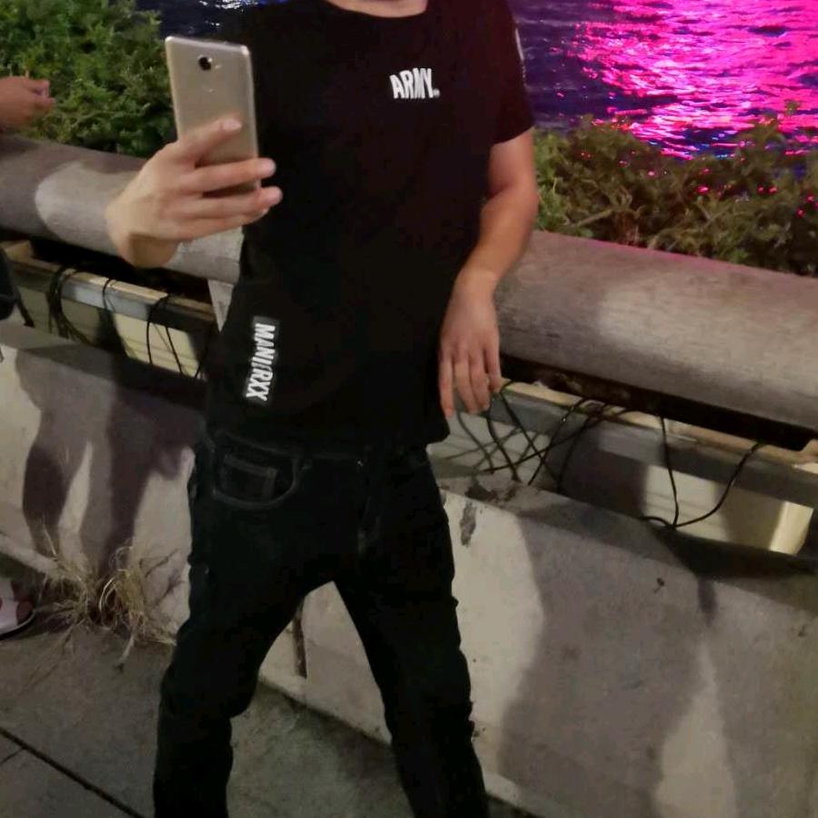 寂寞一根烟