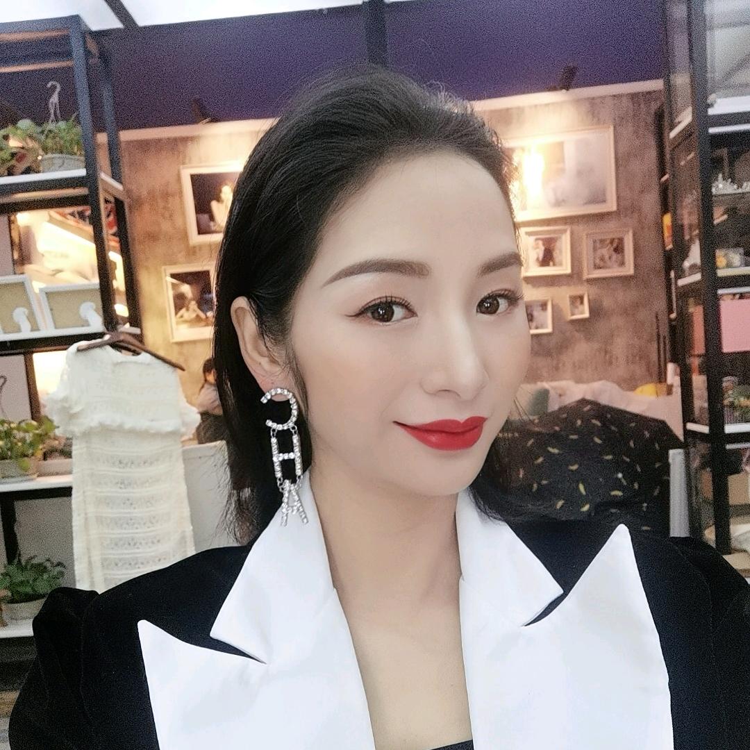 衡阳做婚礼的芳姐