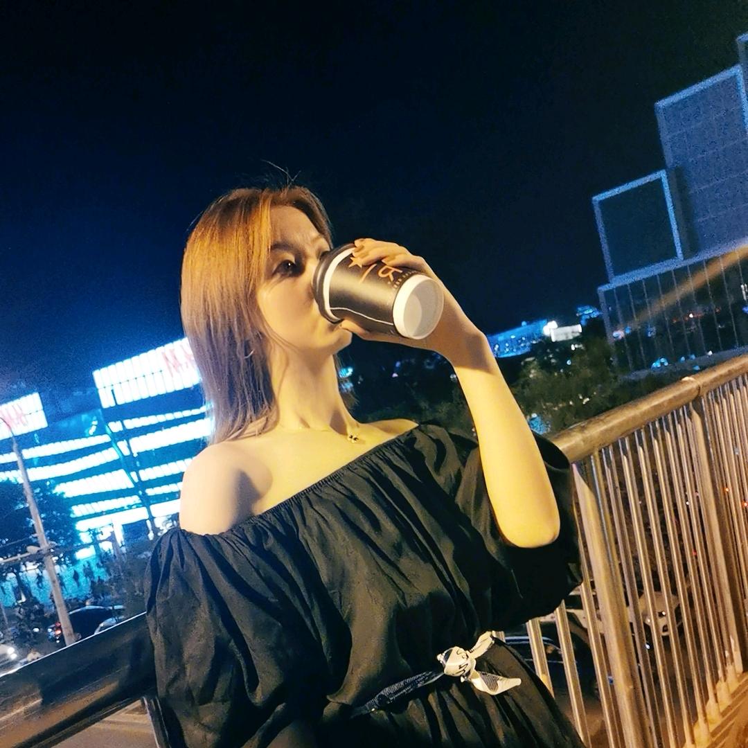 伊莎娜