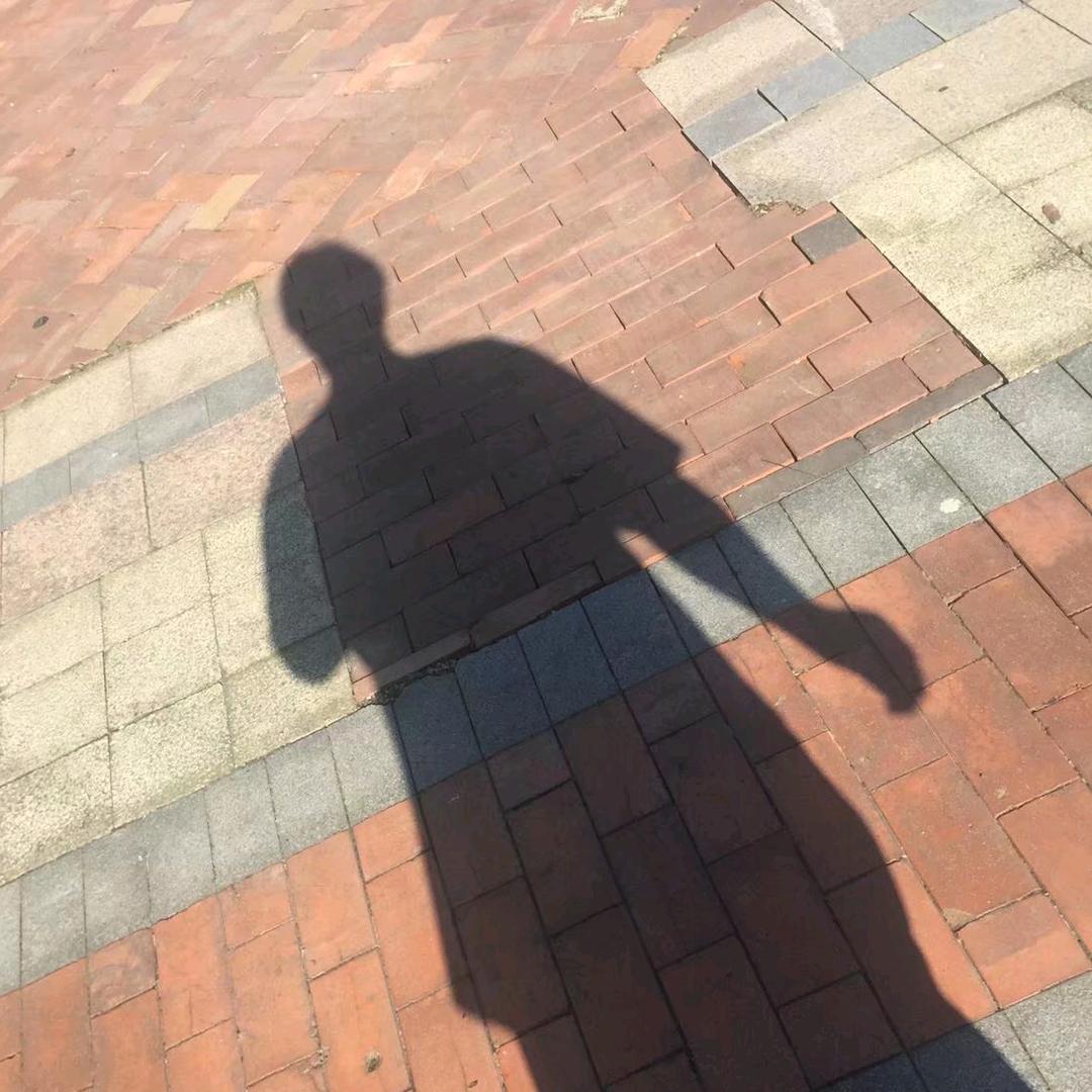 嘿 吃我一拍子🎾