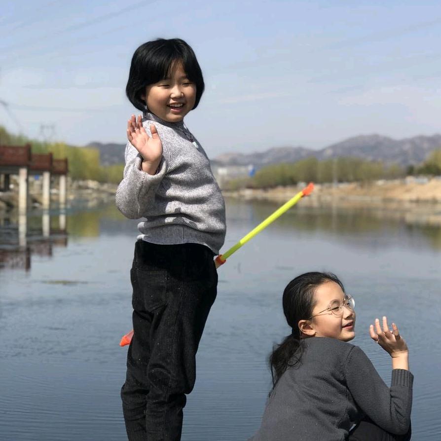 高价收报废箱货.出售移动仓库，办公室！