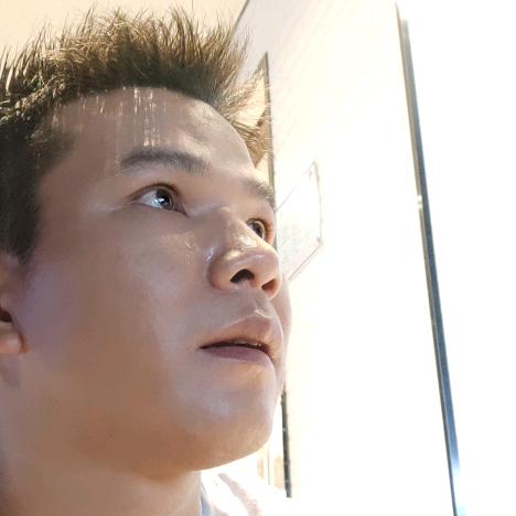 大叔  ~~~吓到