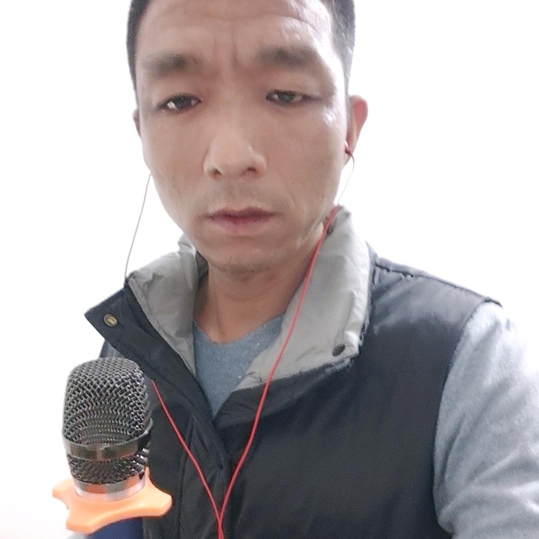 农村《小伟》爱唱歌