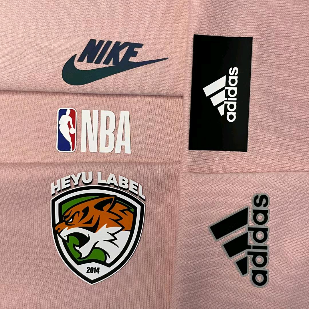 做服装商标的刘先生