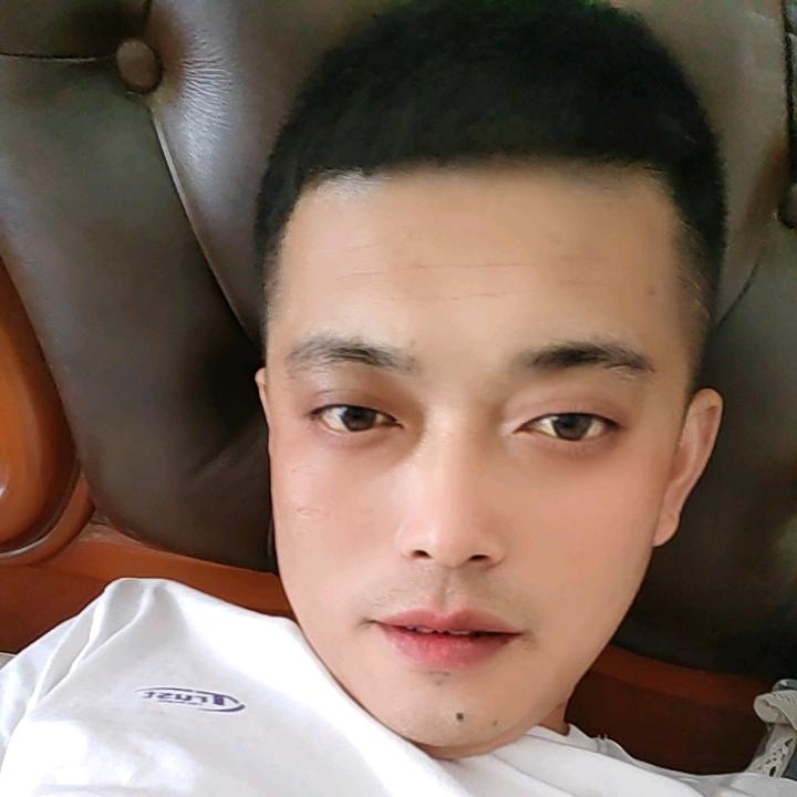 迎风尿尿
