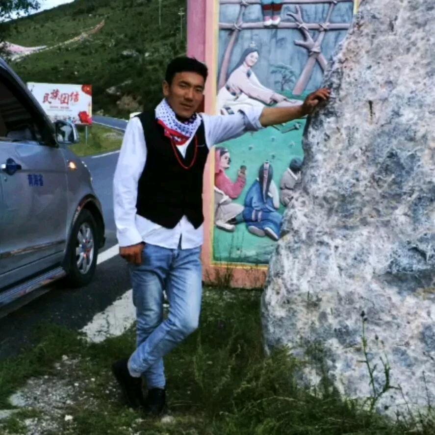 玉树网《络小歌手》🎸🎸贡柏才仁