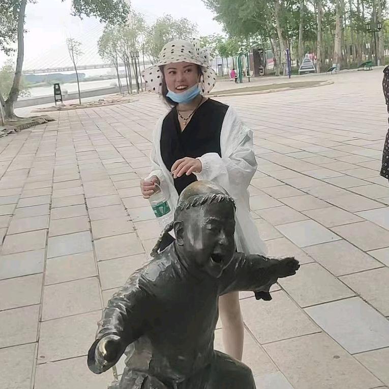 小健英