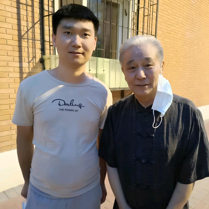 旭旭