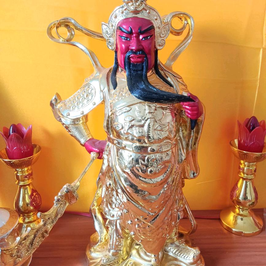 秋哥，红油板面