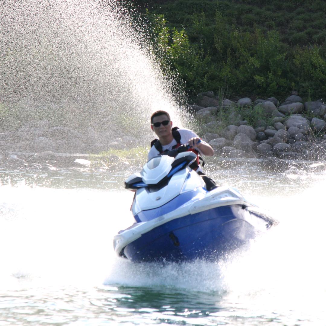 V5台球俱乐部、凯