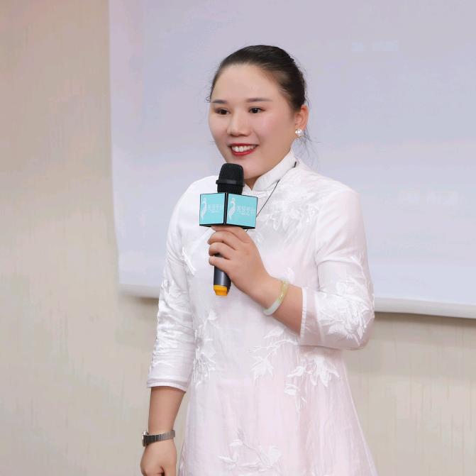 小满轻轻 专业调肤