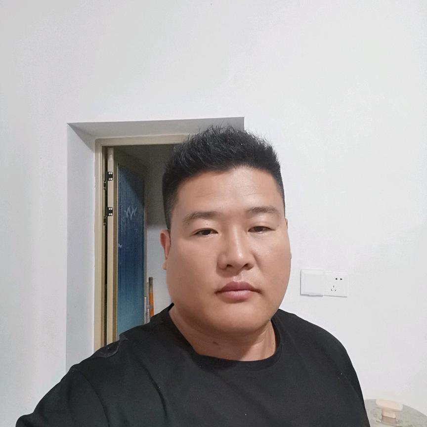何小刚