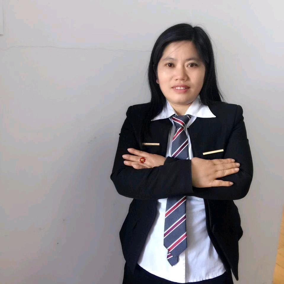 房产经纪人小杨