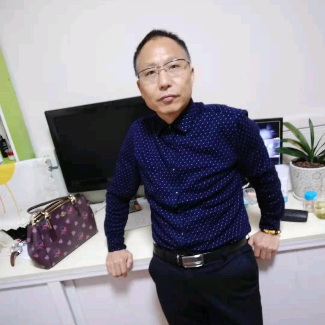 陈潭