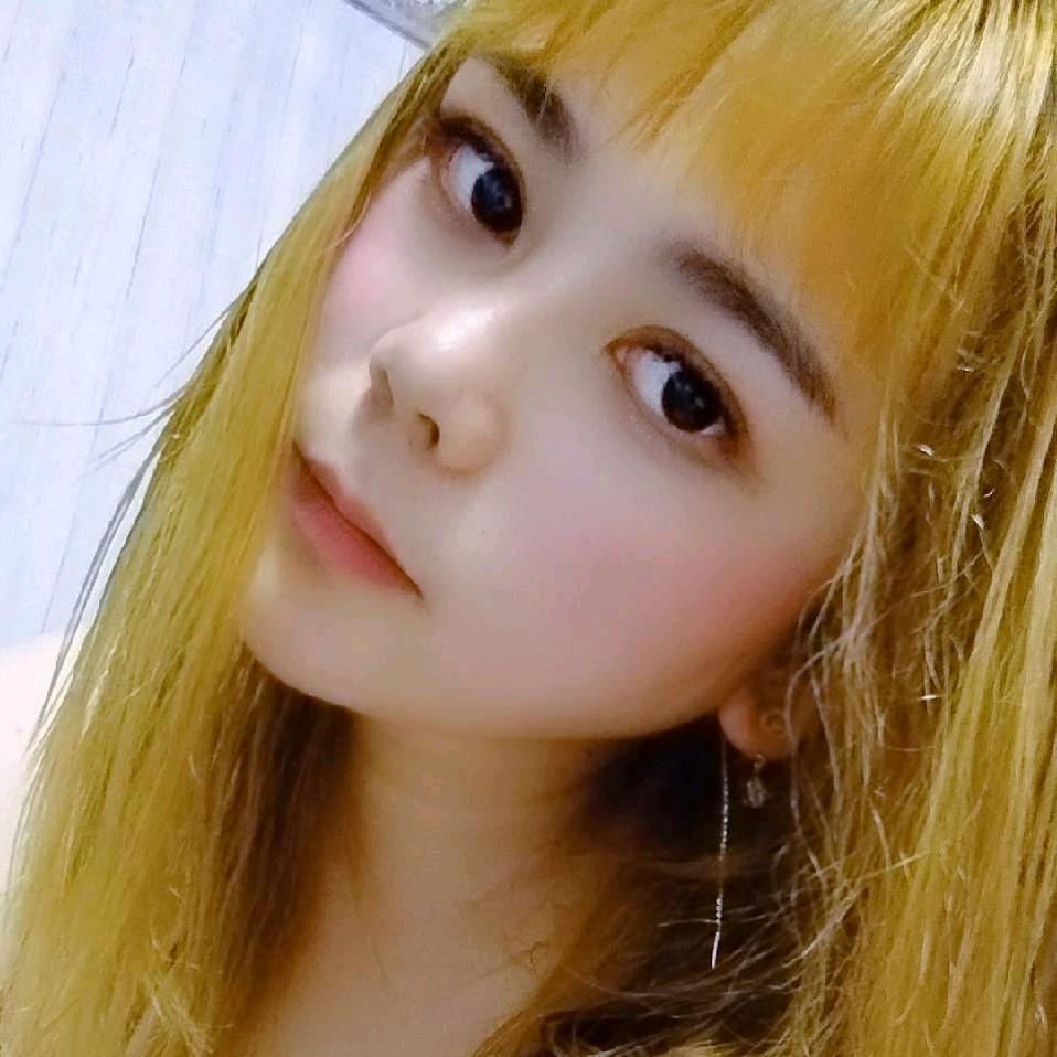 ★︿★筱曼