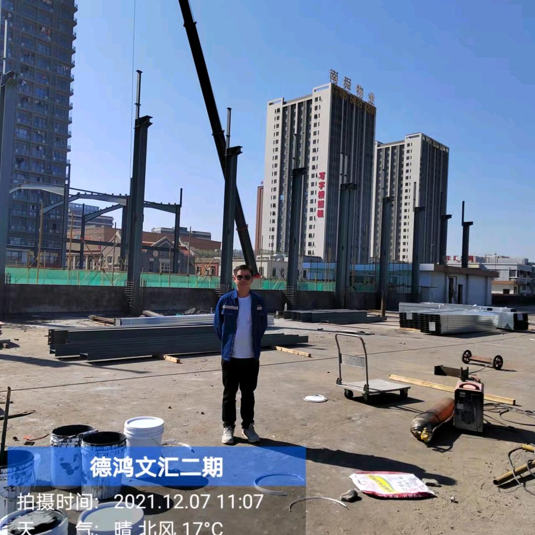 黄辉专业承包钢构安装，打剪力钉，防火涂料