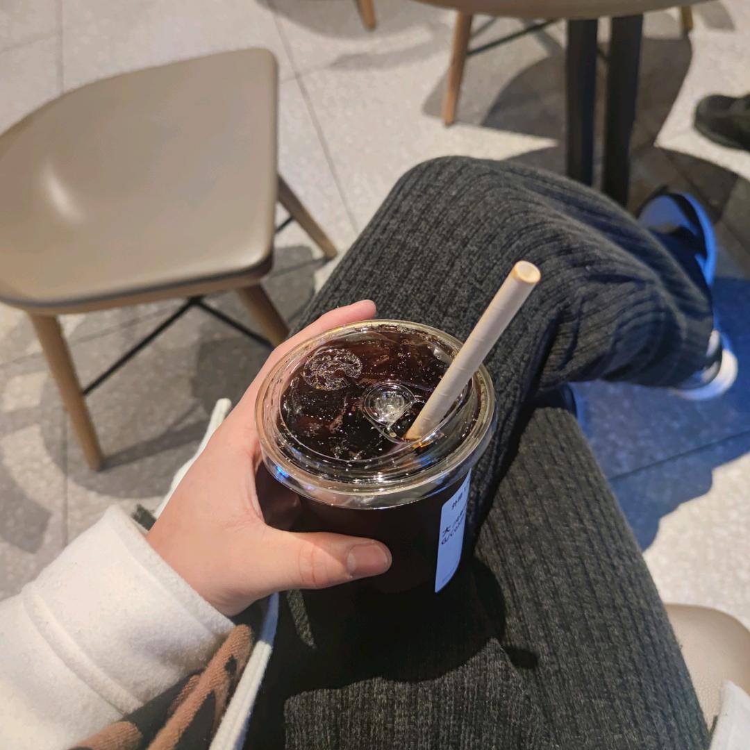 老王很瘦
