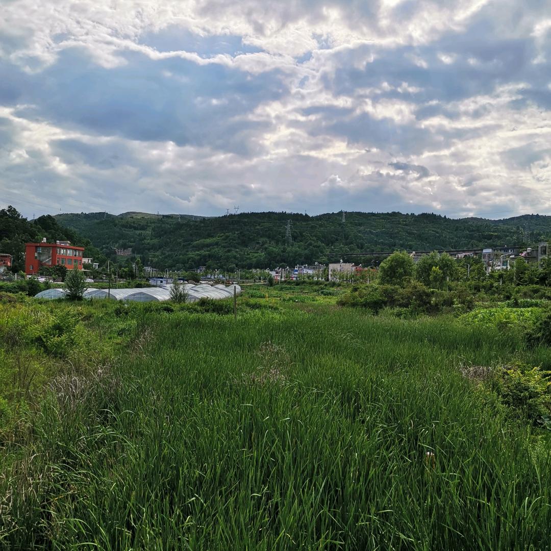 《百诚高端门窗》