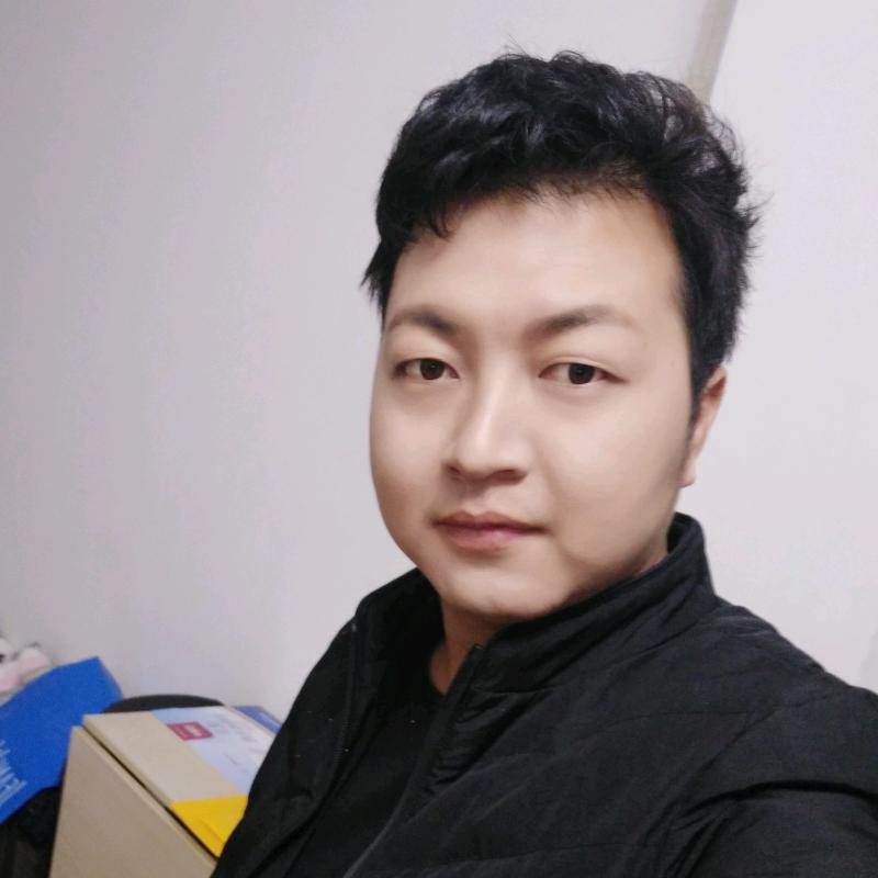 依诺  苡泽的爸爸