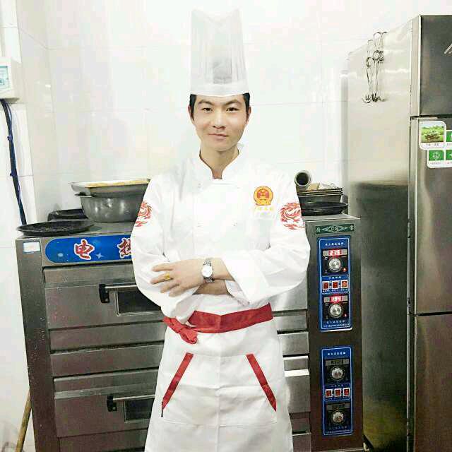 小饭哥