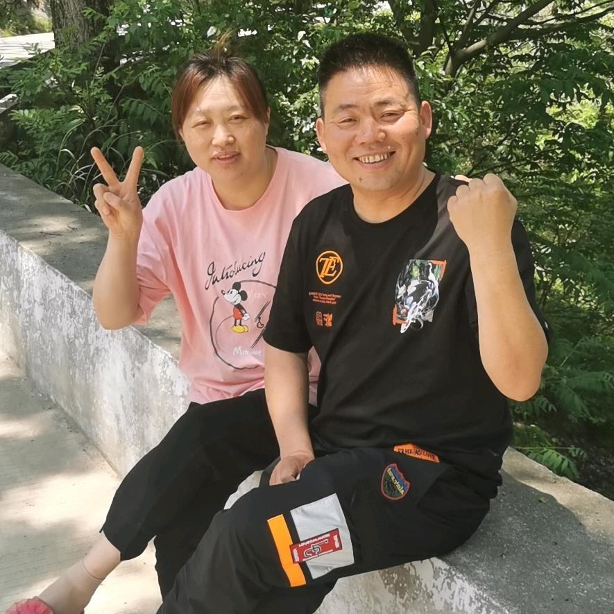 梦晨衣哥服饰