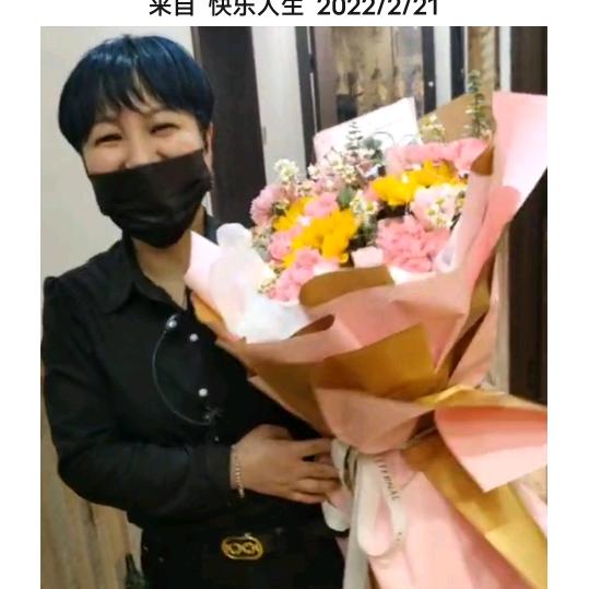 除了坚强我别无选择(ง •̀_•́)ง