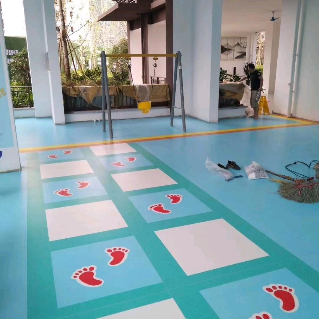 河南小卢塑胶地板