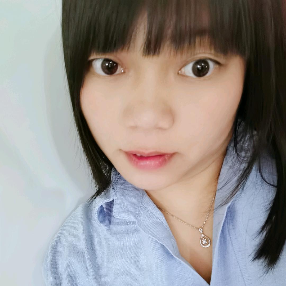 陈玲.